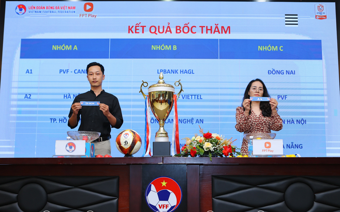  Bốc thăm chia bảng giải đấu. Ảnh: VFF