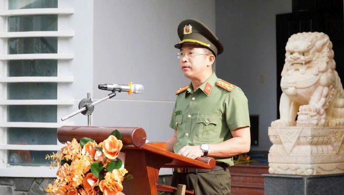Đại tá Nguyễn Đại Đồng nhận xét tại lễ chào cờ
