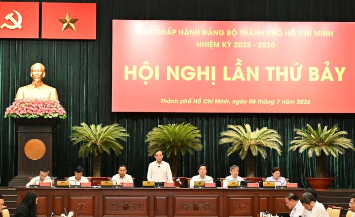 Bí thư Thành ủy TPHCM Trần Lưu Quang phát biểu kết luận. Ảnh: VIỆT DŨNG