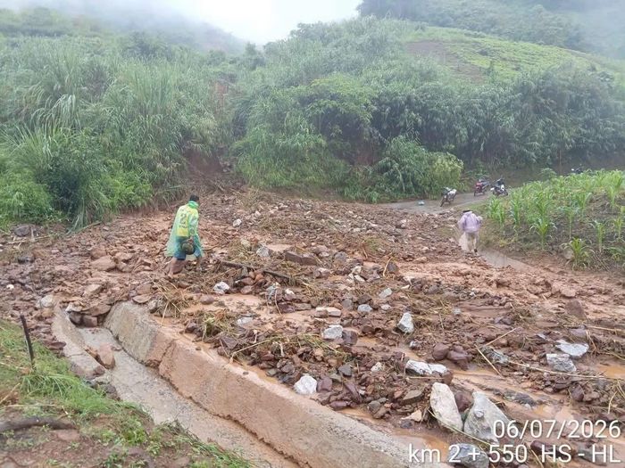  Mưa lớn gây sạt lở tại Điện Biên, ngày 6-7. Ảnh: CỤC QUẢN LÝ ĐÊ ĐIỀU VÀ PHÒNG CHỐNG THIÊN TAI 