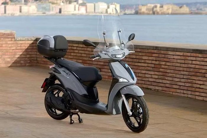 Piaggio triệu hồi loạt xe ga Liberty 50 lỗi đèn pha gây nguy hiểm.