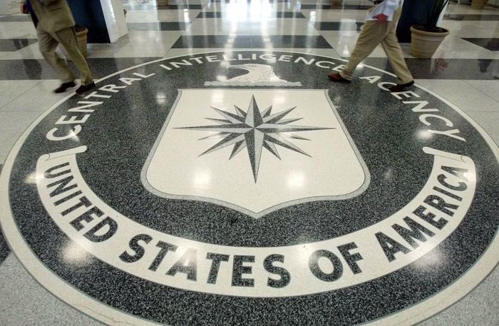 Các nỗ lực điều tra đã bị cản trở bởi lệnh của Giám đốc CIA Richard Helms là tiêu hủy tất cả hồ sơ MKULTRA vào năm 1973.