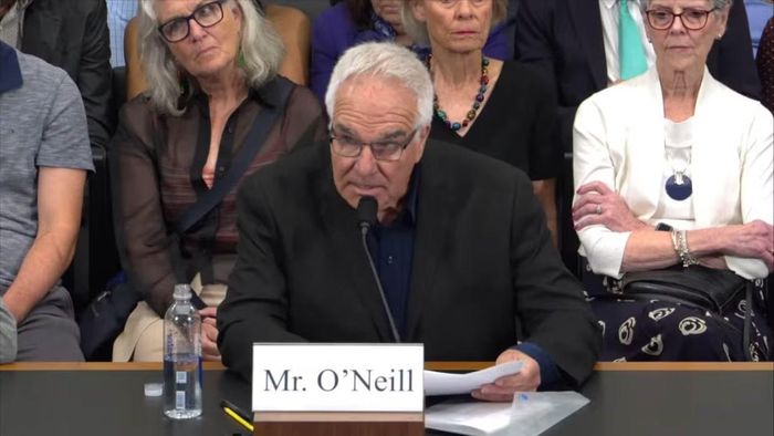 Nhà báo điều tra Tom O’Neill. Ảnh: Gop Oversight.