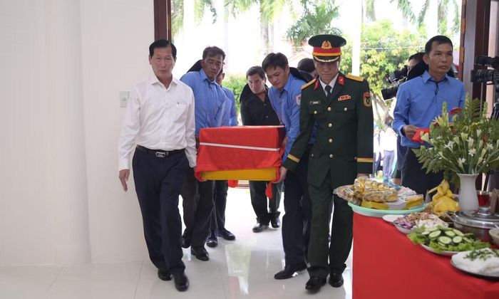 Theo Bộ Chỉ huy Quân sự tỉnh An Giang, dù công tác tìm kiếm ngày càng khó khăn do địa hình thay đổi, nhiều khu vực đã bị san lấp, nguồn thông tin về mộ liệt sĩ ngày càng hạn chế, cán bộ, chiến sĩ Đội K92, K93 vẫn kiên trì bám địa bàn, phối hợp chặt chẽ với chính quyền, lực lượng vũ trang và nhân dân Campuchia để hoàn thành nhiệm vụ.