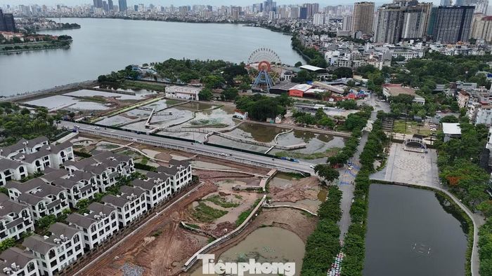 Toàn cảnh 3 hồ Sen đang được khẩn trương thi công để phục vụ dự án bổ cập nước cho hồ Tây.