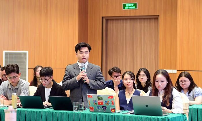 Nhiều ý kiến quan tâm của người trẻ về công việc xanh và công việc thỏa đáng được chia sẻ. Ảnh: Xuân Tùng