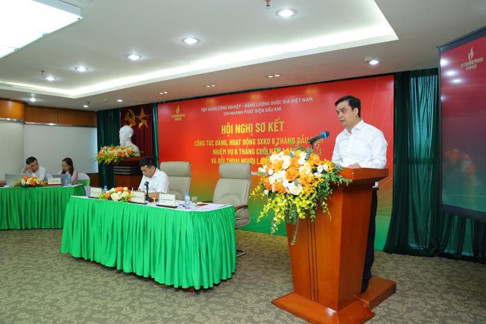Đồng chí Nguyễn Minh Đạo, Bí thư Đảng ủy, Giám đốc PVPGB phát biểu kết luận hội nghị.