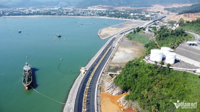  Cảng Liên Chiểu là công trình hạ tầng cảng biển quy mô lớn, mang tính chiến lược quốc gia.