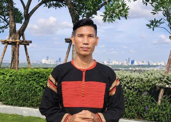 Anh Y Saciên Kbuôr (35 tuổi, dân tộc Ê Đê, biết nhiều thứ tiếng, từng làm việc tại một số quốc gia trên thế giới). Ảnh NVCC