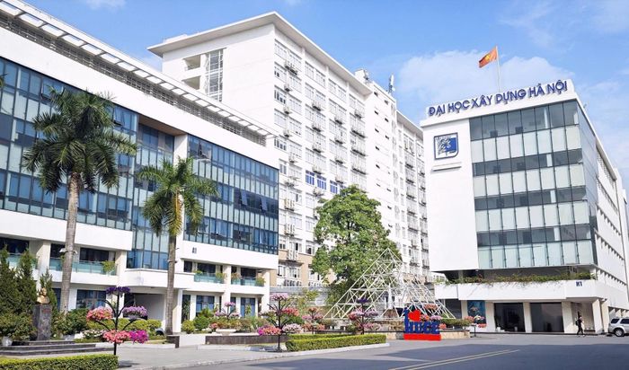 Khuôn viên Trường ĐH Xây dựng Hà Nội.