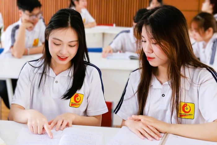 Sinh viên ĐH Công nghiệp Hà Nội.