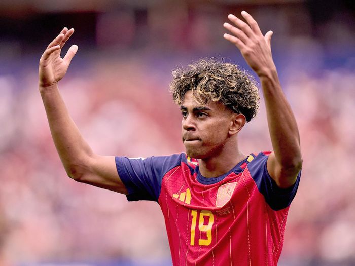 Yamal muốn biến World Cup 2026 thành sân khấu riêng. Ảnh: SeFutbol