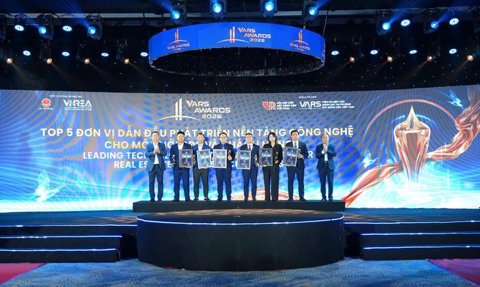 Top 5 đơn vị dẫn đầu phát triển nền tảng công nghệ cho môi giới bất động sản và khách hàng. Ảnh: BTC