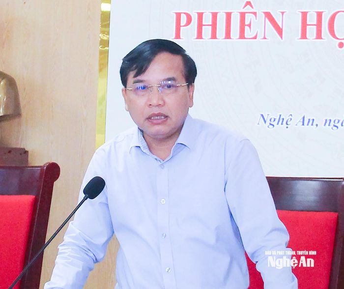 Phó Chủ tịch HĐND tỉnh Nguyễn Như Khôi đặt ra vấn đề tiến độ và chất lượng xây dựng quy hoạch các xã, phường. Ảnh: Mai Hoa