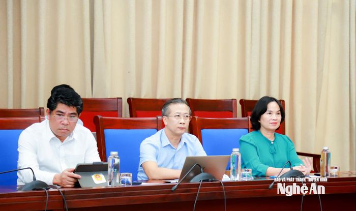 Các đại biểu dự hội nghị tại điểm cầu UBND tỉnh Nghệ An. Ảnh: Thành Duy
