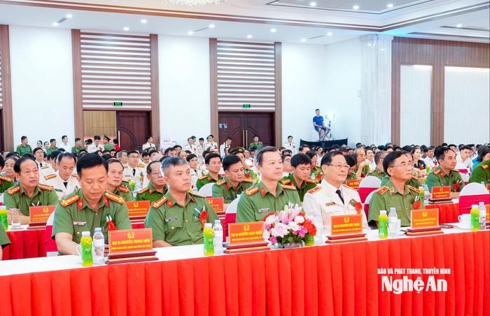 Các đại biểu tham dự lễ kỷ niệm. Ảnh: Phạm Bằng