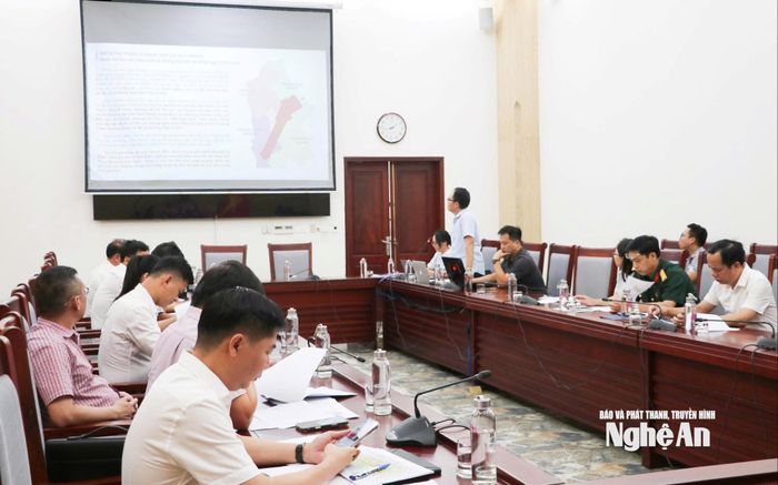 Đơn vị tư vấn báo cáo Đồ án điều chỉnh quy hoạch phân khu Đại lộ Vinh - Cửa Lò và khu vực hai bên đại lộ. Ảnh: Thái Dương