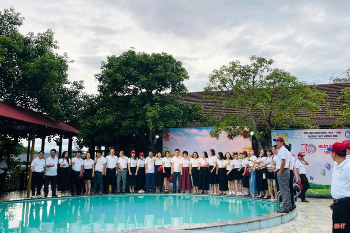 Đoàn khách tham quan nghỉ dưỡng tại KDL văn hóa sinh thái Hải Thượng trong dịp cuối tuần vừa qua (ngày 3 và 4/7/2026).