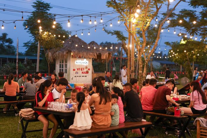  Trang trại Nhà Mộc (xã Thạch Xuân) là điểm đến sinh thái khá hấp dẫn nhưng hiện vẫn chưa có dịch vụ lưu trú. Ảnh: Facebook Trang trại Nhà Mộc. 