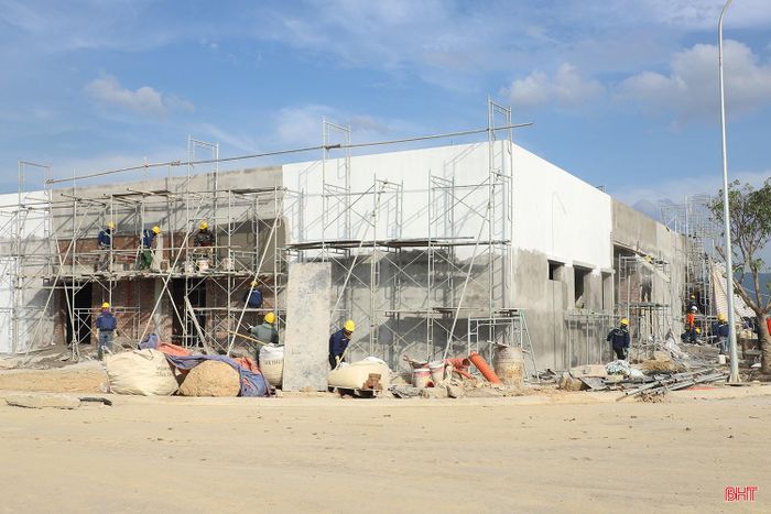 Việc triển khai các công trình của Tập đoàn Vingroup đóng góp quan trọng trong tăng trưởng tổng vốn đầu tư thực hiện toàn xã hội trên địa bàn tỉnh.