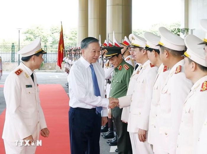 Tổng Bí thư, Chủ tịch nước Tô Lâm và các đại biểu. (Ảnh: Thống Nhất/TTXVN)
