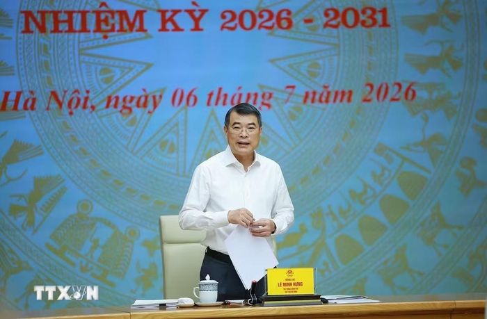 Thủ tướng Lê Minh Hưng, Chủ tịch Hội đồng Thi đua-Khen thưởng Trung ương, chủ trì Phiên họp lần thứ hai. (Ảnh: Dương Giang/TTXVN)
