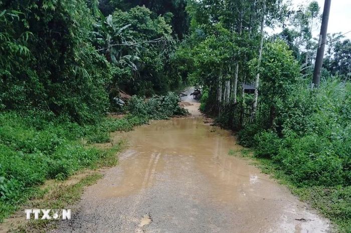 Nhiều tuyến đường trên địa bàn xã Lê Lợi, tỉnh Lai Châu bị sạt lở nghiêm trọng. (Ảnh: TTXVN phát)