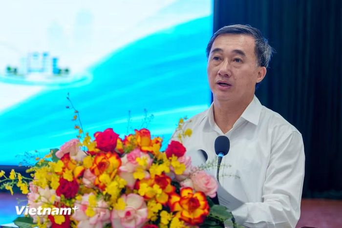 Giáo sư, Tiến sĩ Trần Văn Thuấn, Thứ trưởng Bộ Y tế phát biểu tại Hội nghị. (Ảnh: Thanh Phong/Vietnam+)