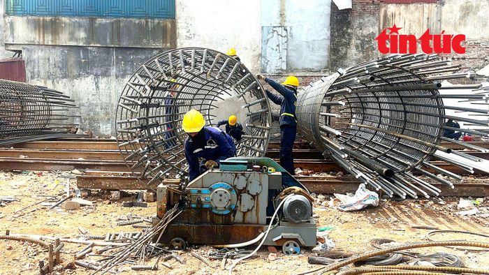 Đầu tư công tiếp tục là động lực quan trọng để đạt được mục tiêu tăng trưởng 2 con số.