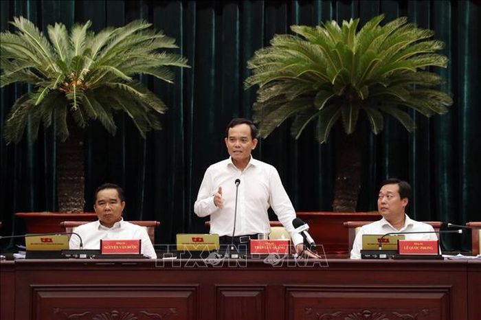 Bí thư Thành ủy Thành phố Hồ Chí Minh Trần Lưu Quang phát biểu tại Hội nghị.
