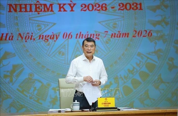 Thủ tướng Lê Minh Hưng, Chủ tịch Hội đồng Thi đua - Khen thưởng Trung ương chủ trì Phiên họp lần thứ hai. Ảnh: Dương Giang/TTXVN