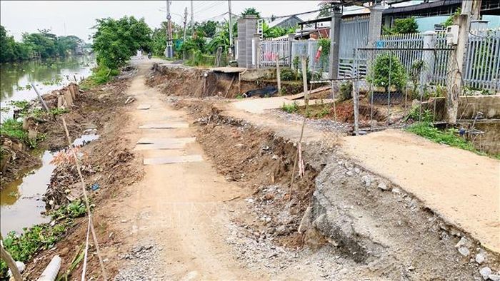 Hiện trường vụ sạt lở bờ Bắc kênh Đòn Dong, đoạn qua ấp Hòa Tây A, xã Phú Hòa, tỉnh An Giang.