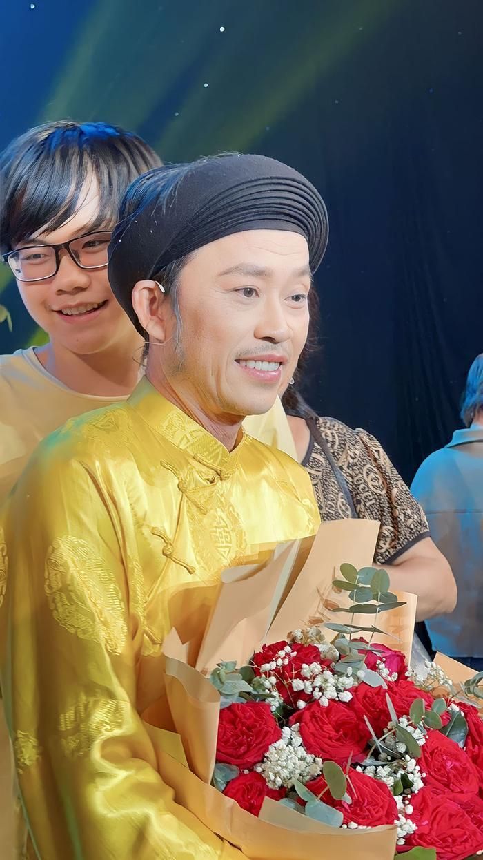 NSƯT Hoài Linh lựa chọn quay trở lại sân khấu kịch sau thành công ở hai dự án phim điện ảnh.