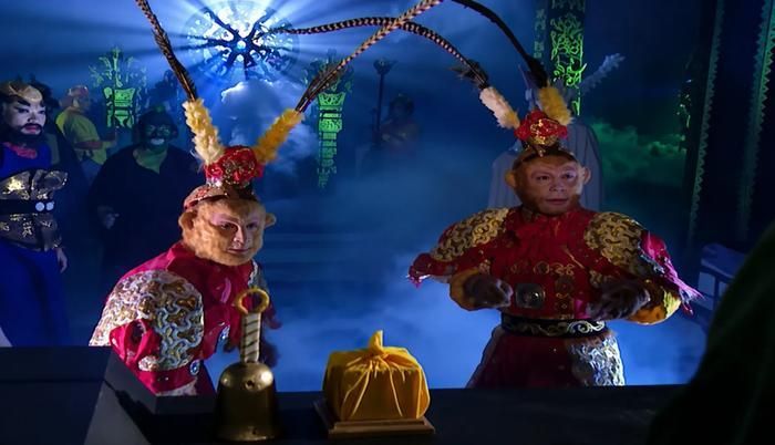 Bộ phim khai thác cuộc chiến giữa thật và giả, khi Tôn Ngộ Không phải đối đầu với Lục Nhĩ Mỹ Hầu giống mình gần như hoàn hảo. Ảnh: Sina. 