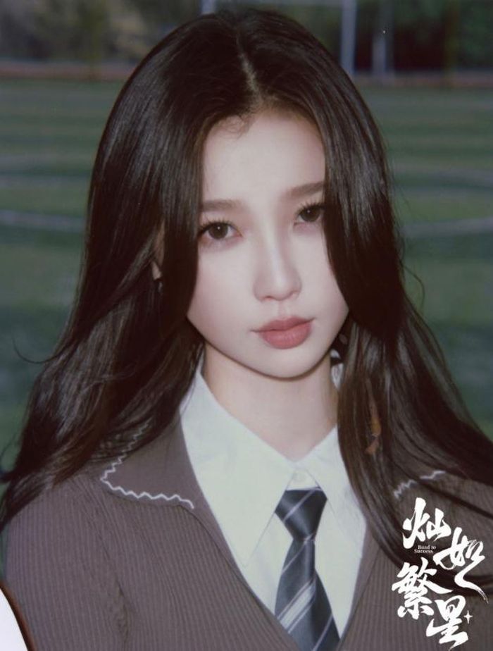 Thanh xuân chữa lành nhẹ nhàng, nơi bóng đá học đường trở thành hành trình tìm lại ánh sáng tuổi trẻ.