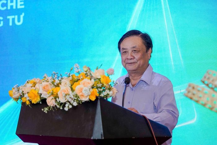 Nguyên Ủy viên Ban Chấp hành Trung ương Đảng, nguyên Phó chủ tịch Quốc hội Lê Minh Hoan phát biểu tại chương trình. Ảnh: BTC