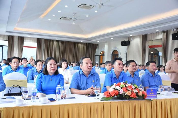Các đại biểu đến từ các tổ chức Công đoàn tham dự hội nghị