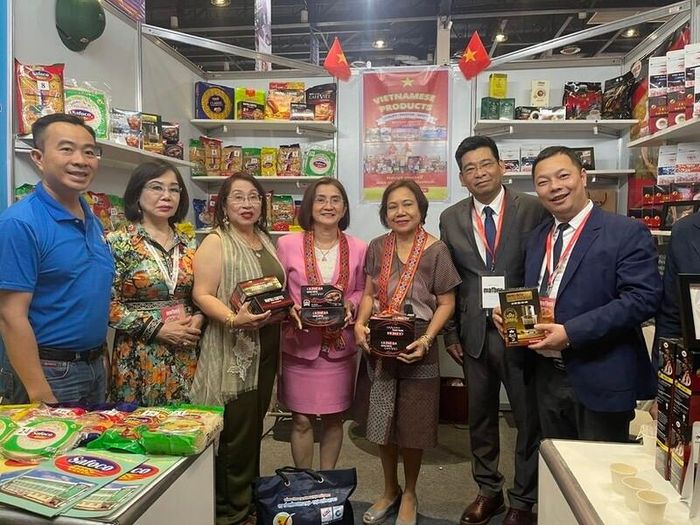 Nền tảng số về phát triển thị trường nước ngoài liên tục cập nhật thông tin kinh tế, thương mại từ các Thương vụ Việt Nam ở nước ngoài. Ảnh minh họa: Thương vụ Việt Nam tại Philippines