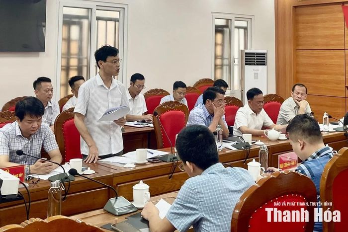 Lãnh lạo xã Thắng Lợi phát biểu tại buổi làm việc.