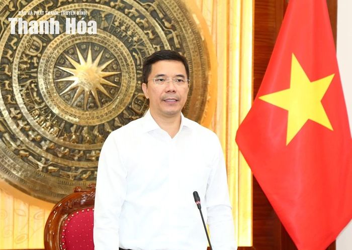 Phó Bí thư Thường trực Tỉnh ủy Nguyễn Hồng Phong phát biểu chỉ đạo tại hội nghị.