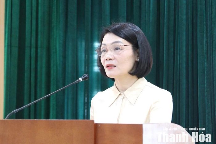 Phó Chủ tịch Thường trực Ủy ban MTTQ tỉnh Đỗ Thị Toán phát biểu kết luận hội nghị.