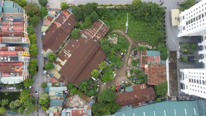 Dự án này được Hà Nội giao đất, cho thuê đất từ năm 2018, đến ngày 7/5/2025 thành phố chấp thuận cho ICC được thực hiện dự án thí điểm nhà ở thương mại. Theo kế hoạch, ICC sẽ triển khai dự án đến quý IV/2030.