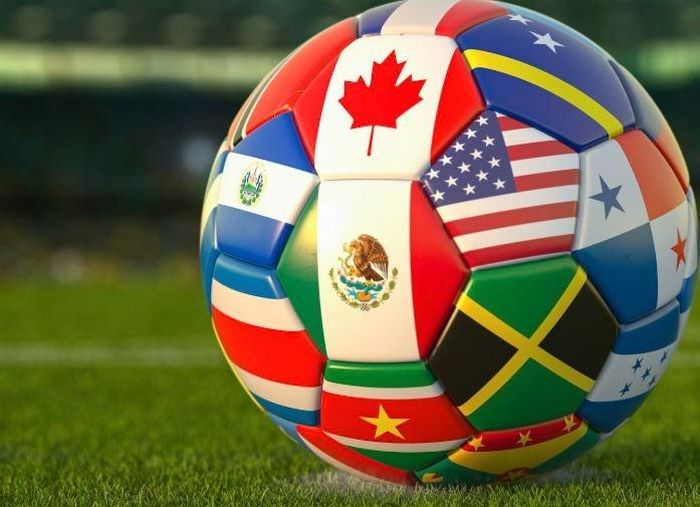 Theo điều lệ hoạt động, FIFA bắt buộc phải duy trì vị thế trung lập về mặt chính trị. (Nguồn: Newsweek)