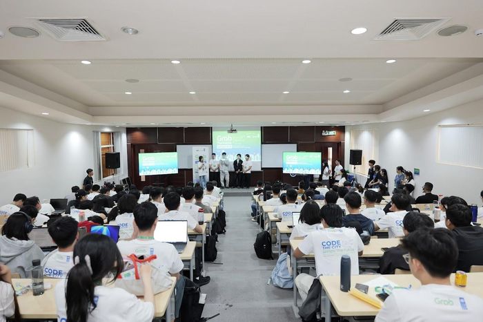 Các đội được lựa chọn sẽ tiếp tục nhận được hỗ trợ sau hackathon để hoàn thiện giải pháp.