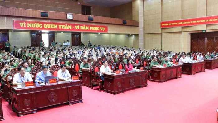 Đại biểu tham dự Hội nghị.