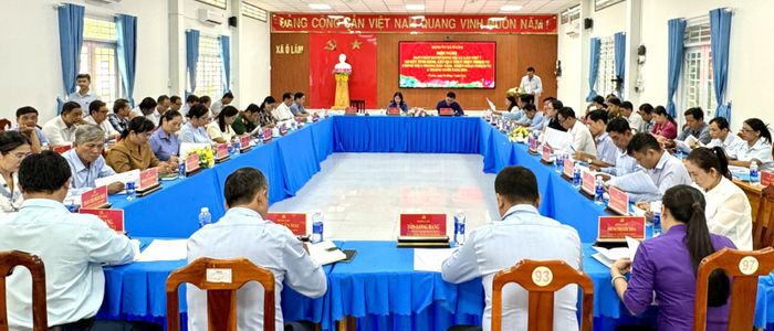 Quang cảnh hội nghị.