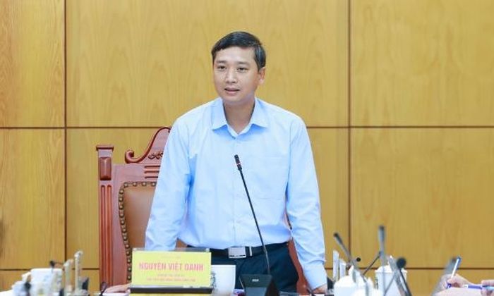  Đồng chí Nguyễn Việt Oanh kết luận thẩm định, thẩm tra các nội dung. 