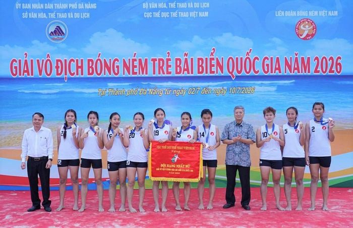 Đội U18 Gia Lai giành giải Nhất nữ. Ảnh: THÀNH DANH