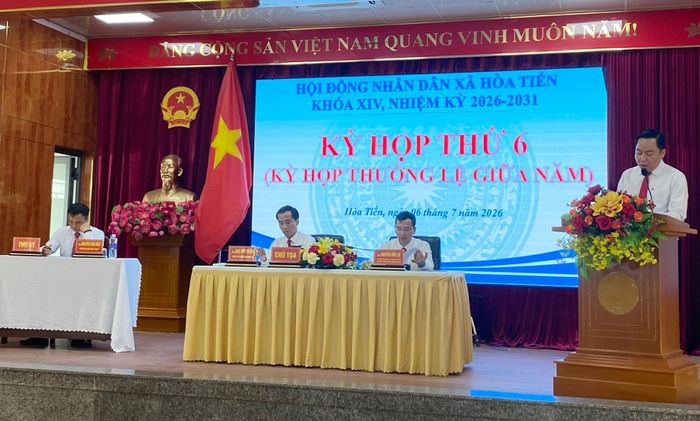 Khai mạc Kỳ họp thứ 6 HĐND xã Hòa Tiến khóa XIV, nhiệm kỳ 2026 - 2031. Ảnh: KHÁNH LINH