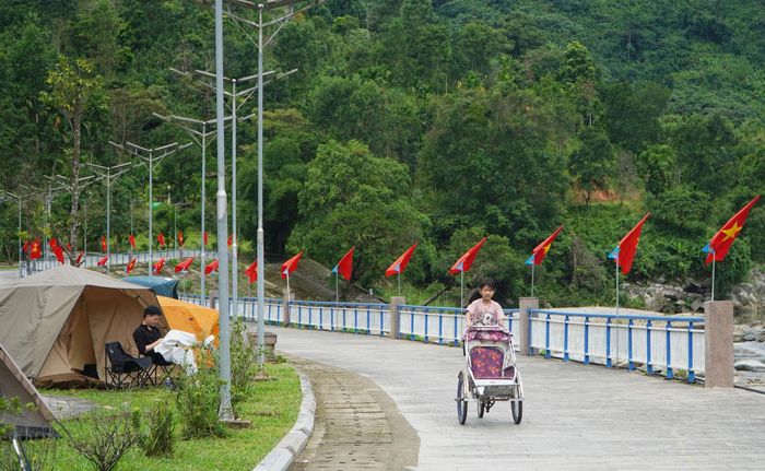 Để phát triển du lịch, Trà Leng cần hoàn thiện hạ tầng phục vụ du khách một cách bài bản hơn. Ảnh: PHAN VINH